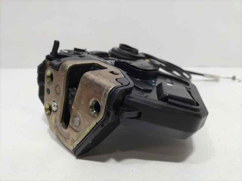 Recambio de cerradura puerta trasera derecha para toyota corolla (e12) 2.0 d-4d linea sol berlina referencia OEM IAM 6905012350 