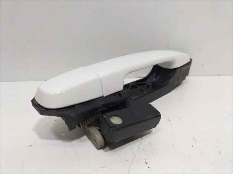 Recambio de maneta exterior trasera izquierda para toyota corolla (e12) 2.0 d-4d linea sol berlina referencia OEM IAM 6920402090