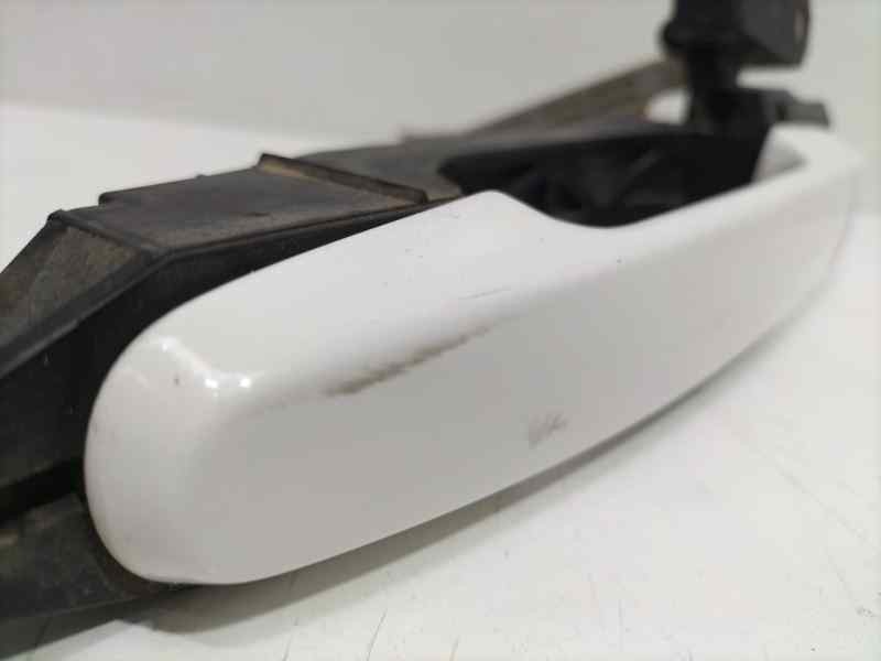 Recambio de maneta exterior trasera izquierda para toyota corolla (e12) 2.0 d-4d linea sol berlina referencia OEM IAM 6920402090