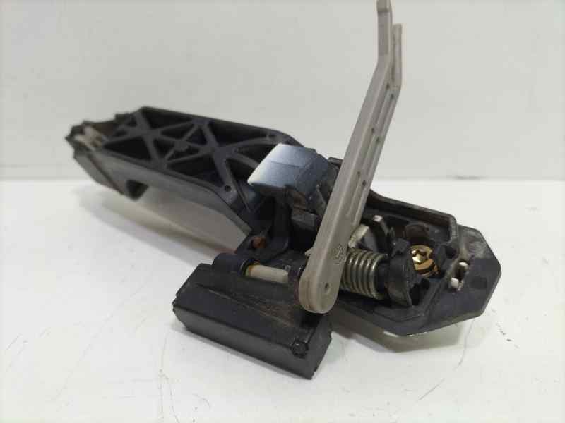 Recambio de maneta exterior trasera izquierda para toyota corolla (e12) 2.0 d-4d linea sol berlina referencia OEM IAM 6920402090