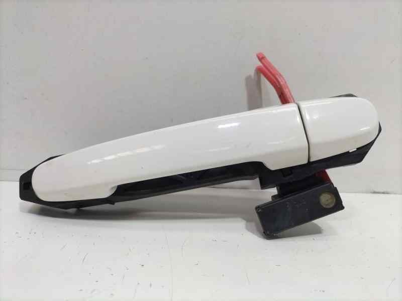 Recambio de maneta exterior trasera derecha para toyota corolla (e12) 2.0 d-4d linea sol berlina referencia OEM IAM 6921105903 8