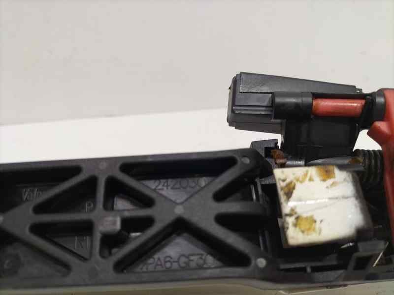 Recambio de maneta exterior trasera derecha para toyota corolla (e12) 2.0 d-4d linea sol berlina referencia OEM IAM 6921105903 8