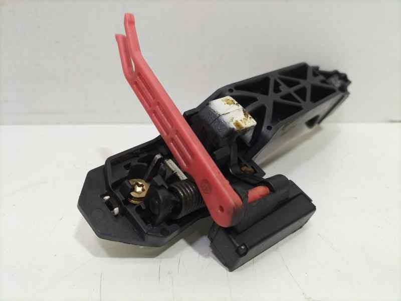 Recambio de maneta exterior trasera derecha para toyota corolla (e12) 2.0 d-4d linea sol berlina referencia OEM IAM 6921105903 8