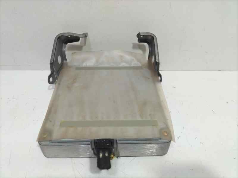 Recambio de centralita motor uce para toyota corolla (e12) 2.0 d-4d linea sol berlina referencia OEM IAM 8966602110 83651 