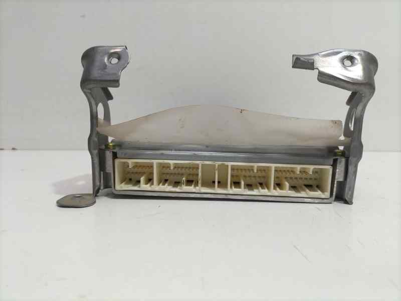 Recambio de centralita motor uce para toyota corolla (e12) 2.0 d-4d linea sol berlina referencia OEM IAM 8966602110 83651 