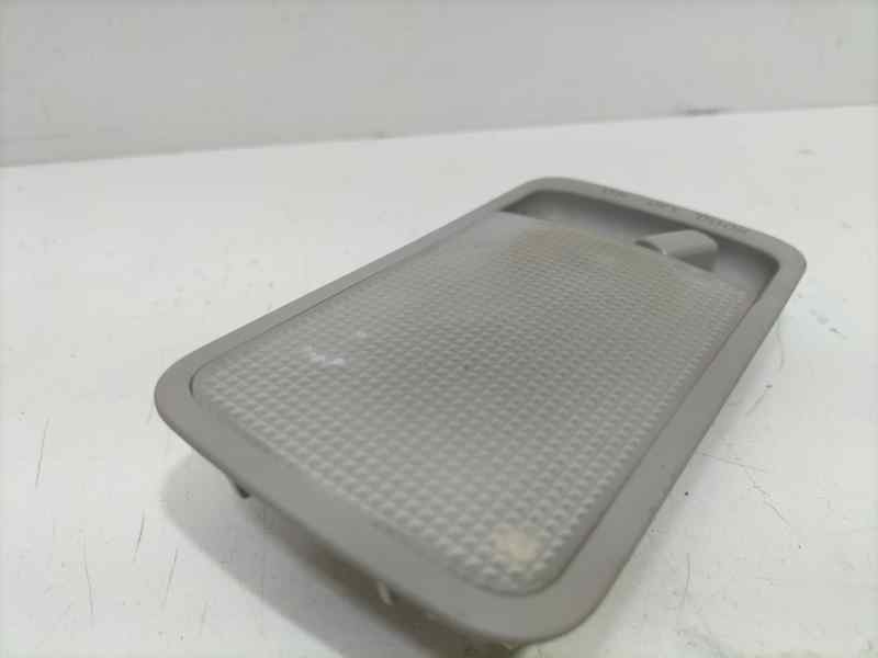 Recambio de luz interior para toyota corolla (e12) 2.0 d-4d linea sol berlina referencia OEM IAM 8124013030B0 83653 