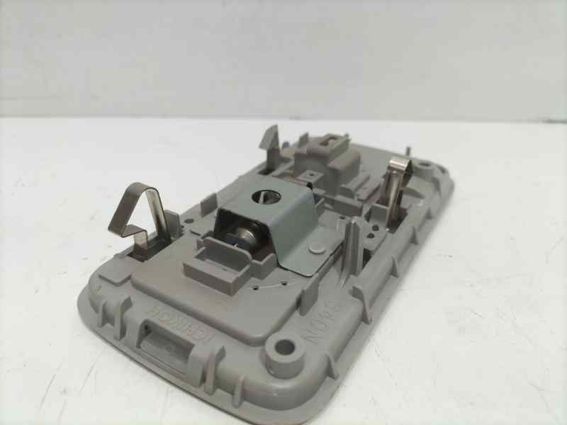 Recambio de luz interior para toyota corolla (e12) 2.0 d-4d linea sol berlina referencia OEM IAM 8124013030B0 83653 