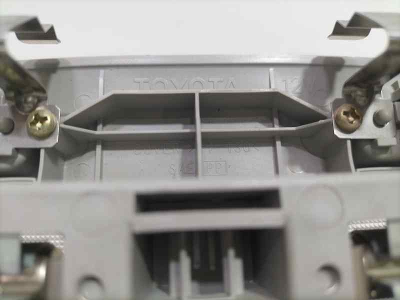 Recambio de luz interior para toyota corolla (e12) 2.0 d-4d linea sol berlina referencia OEM IAM 8126012110B0 83654 