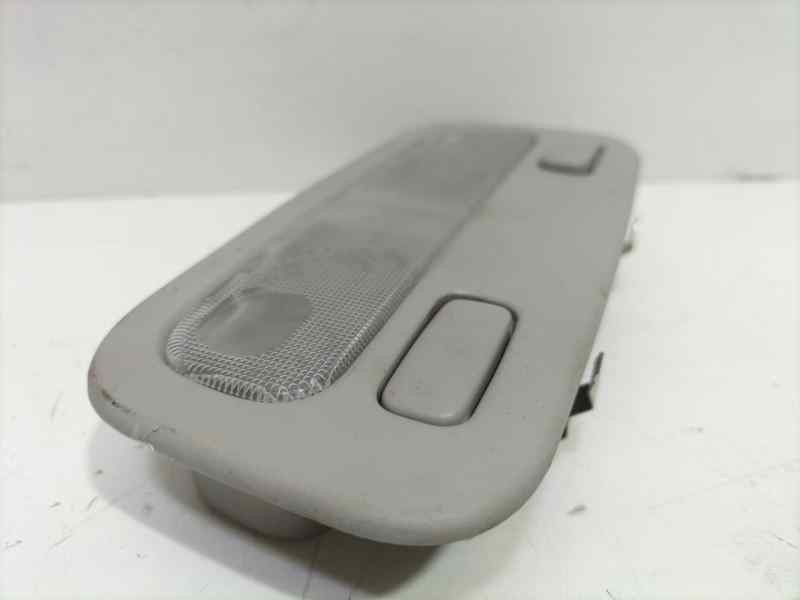 Recambio de luz interior para toyota corolla (e12) 2.0 d-4d linea sol berlina referencia OEM IAM 8126012110B0 83654 