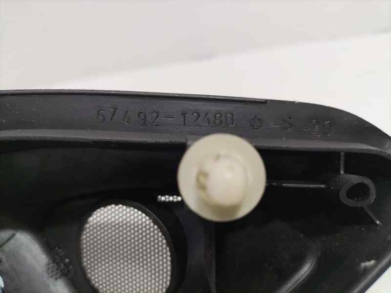 Recambio de molduras delanteras para toyota corolla (e12) 2.0 d-4d linea sol berlina referencia OEM IAM 6749212480 83655 