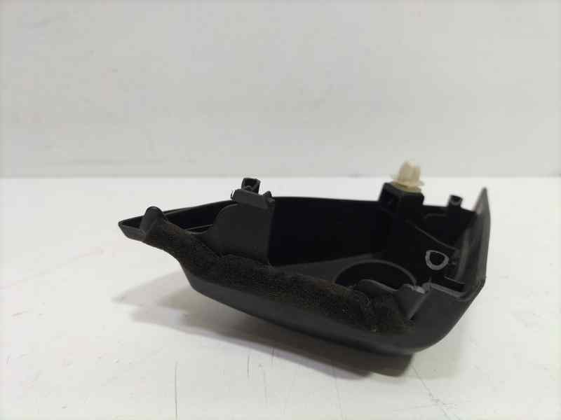 Recambio de molduras delanteras para toyota corolla (e12) 2.0 d-4d linea sol berlina referencia OEM IAM 6749212480 83655 