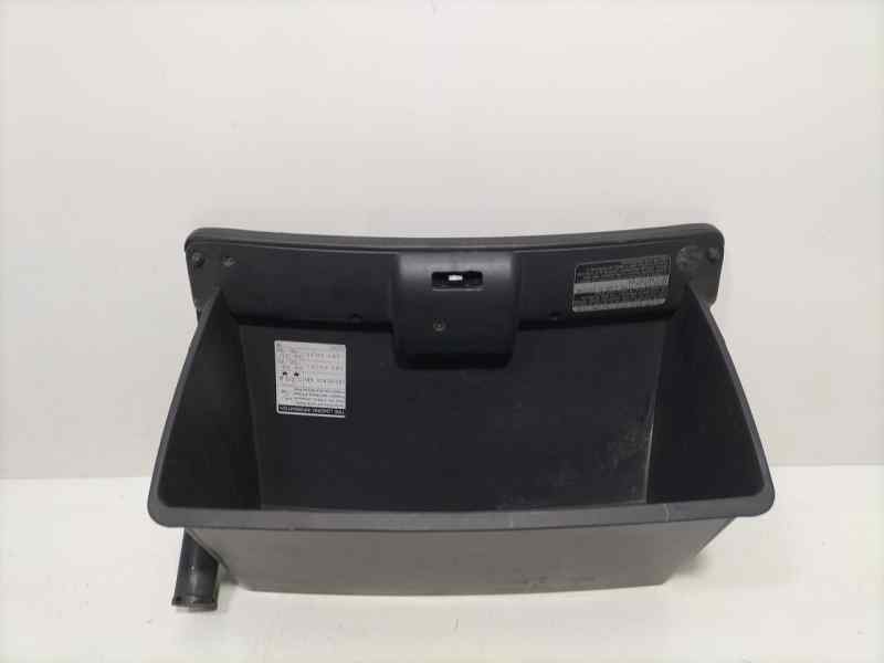 Recambio de guantera para toyota corolla (e12) 2.0 d-4d linea sol berlina referencia OEM IAM 5555102060 83657 