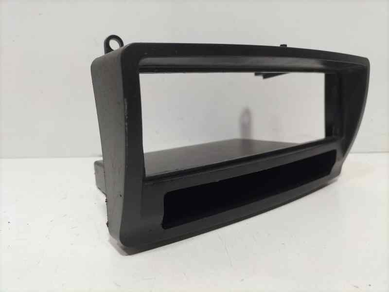 Recambio de molduras delanteras para toyota corolla (e12) 2.0 d-4d linea sol berlina referencia OEM IAM 1CDFTV 83659 