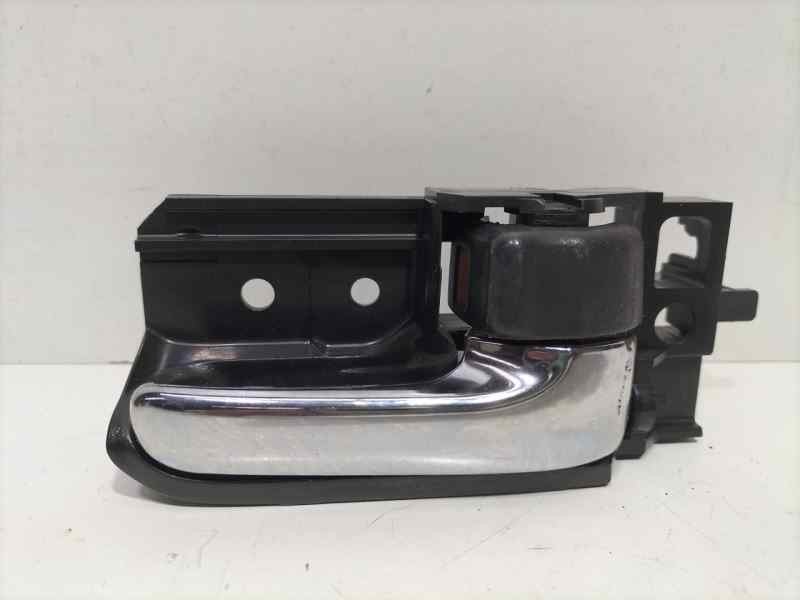 Recambio de maneta interior delantera derecha para toyota corolla (e12) 2.0 d-4d linea sol berlina referencia OEM IAM 6920513020