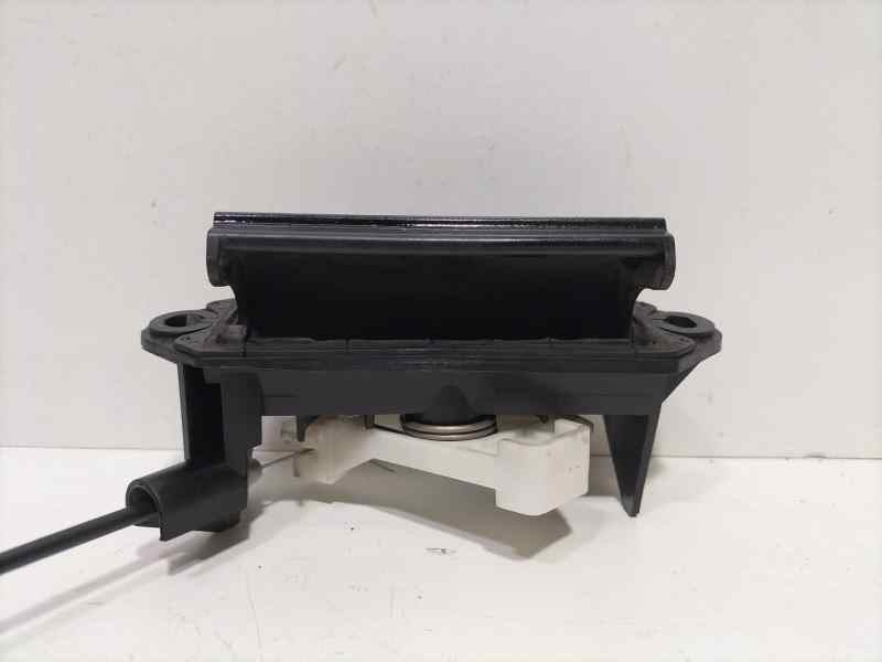 Recambio de maneta exterior porton para toyota corolla (e12) 2.0 d-4d linea sol berlina referencia OEM IAM 6902302010 83662 