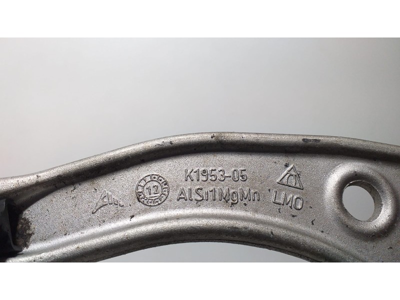 Recambio de brazo suspension superior delantero izquierdo para porsche cayenne (typ 92aa) gts referencia OEM IAM K1953-05 66439 