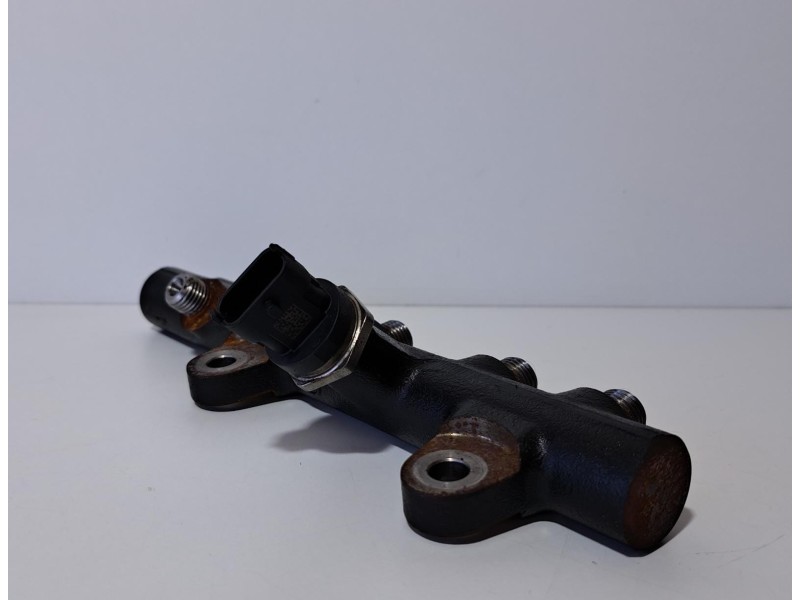 Recambio de rampa inyectora para renault kangoo 1.5 dci diesel fap referencia OEM IAM H8201157327 75408 R