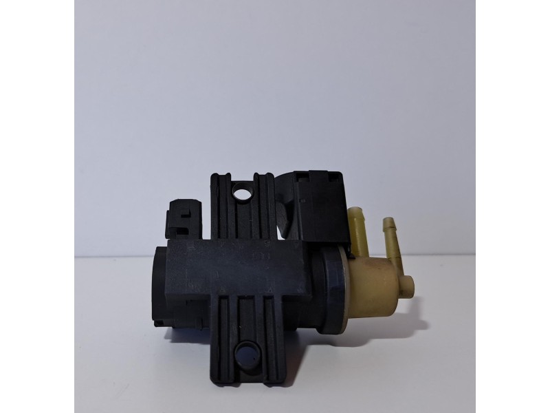 Recambio de valvula aire adicional para renault kangoo 1.5 dci diesel fap referencia OEM IAM 8200790180 75411 R
