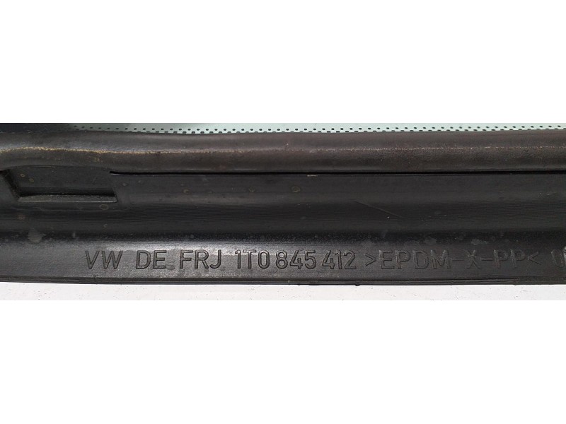 Recambio de luna custodia delantera derecha para volkswagen touran (1t1) advance referencia OEM IAM 1T0845412 68225  Recambio de luna custodia delantera derecha para volkswagen touran (1t1) advance referencia OEM IAM 1T0845412 68225