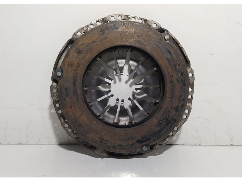 Recambio de kit embrague para nissan qashqai (j10) acenta referencia OEM IAM 123061810 77722 