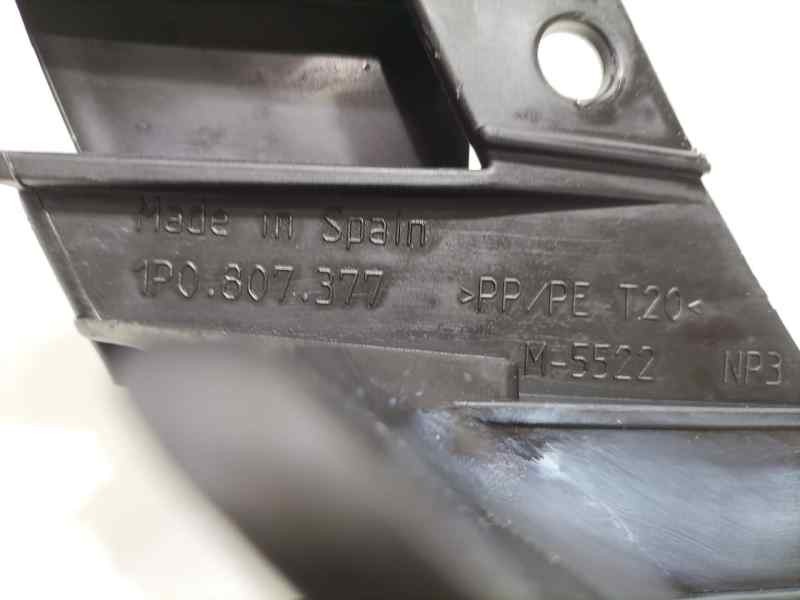 Recambio de molduras traseras para seat leon (1p1) comfort limited referencia OEM IAM 1P0807377 84209 