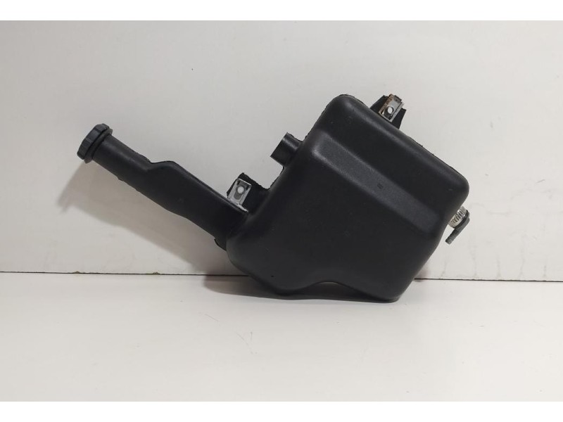 Recambio de deposito combustible para piaggio (vespa) s/lx/lxv 50/125 lx 50 referencia OEM IAM VESPA50 77754 