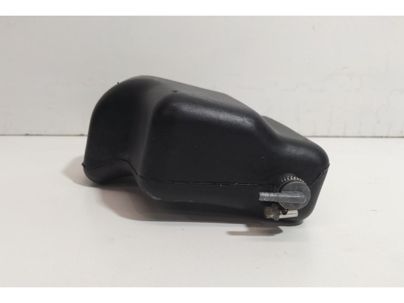 Recambio de deposito combustible para piaggio (vespa) s/lx/lxv 50/125 lx 50 referencia OEM IAM VESPA50 77754 