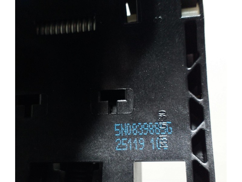 Recambio de maneta exterior trasera derecha para volkswagen golf vi (5k1) advance referencia OEM IAM 5N0839885G 68265 