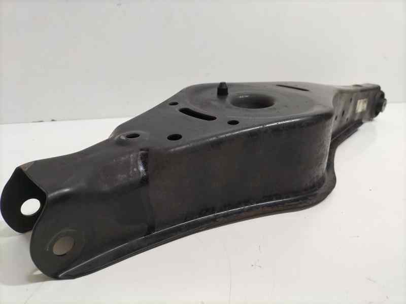 Recambio de brazo suspension inferior trasero izquierdo para seat leon (1p1) comfort limited referencia OEM IAM 1K0505371 84213 