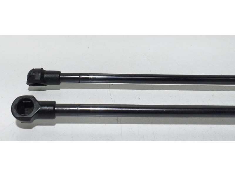 Recambio de amortiguadores maletero / porton para volkswagen golf vi (5k1) advance referencia OEM IAM 5K6827550B 68274 