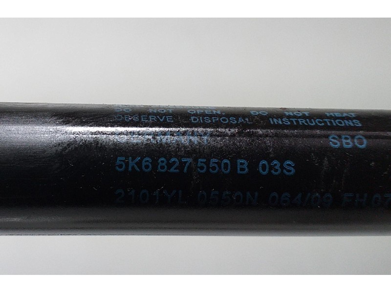Recambio de amortiguadores maletero / porton para volkswagen golf vi (5k1) advance referencia OEM IAM 5K6827550B 68274 