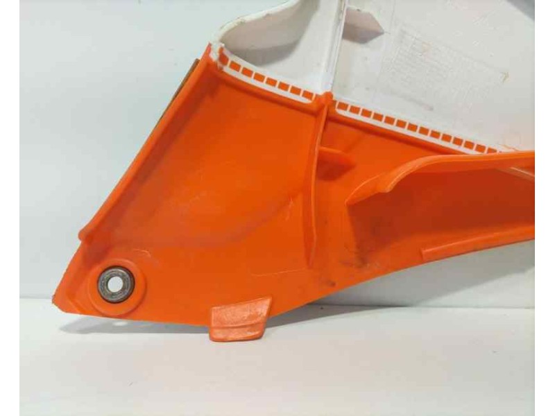 Recambio de molduras traseras para ktm ktm sxf 350 sxf 350 referencia OEM IAM  86825 