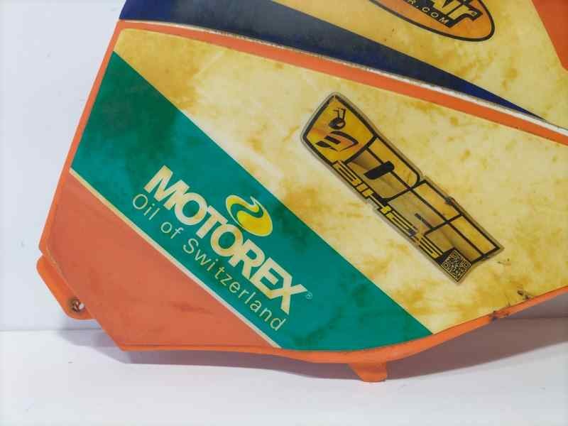 Recambio de molduras traseras para ktm ktm sxf 350 sxf 350 referencia OEM IAM  86827 