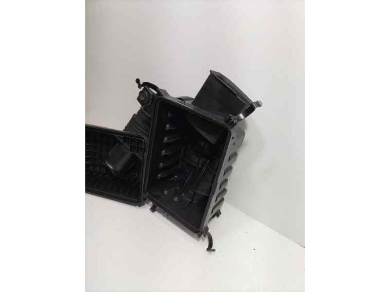 Recambio de filtro aire para hyundai tucson (jm) 2.0 crdi comfort (4wd) referencia OEM IAM 281112E000 84221 R