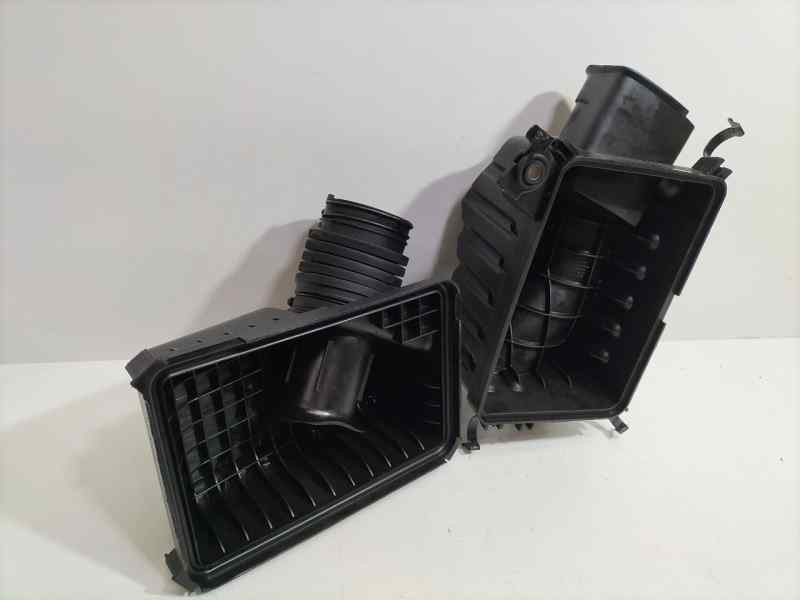 Recambio de filtro aire para hyundai tucson (jm) 2.0 crdi comfort (4wd) referencia OEM IAM 281112E000 84221 R