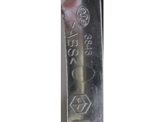 Recambio de piloto trasero central para piaggio (vespa) s/lx/lxv 50/125 lx 50 referencia OEM IAM VESPA50 77787  2