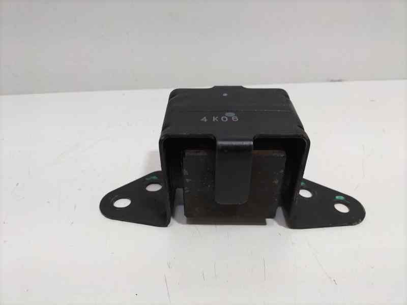 Recambio de soporte motor para hyundai tucson (jm) 2.0 crdi comfort (4wd) referencia OEM IAM D4EA 84225 R