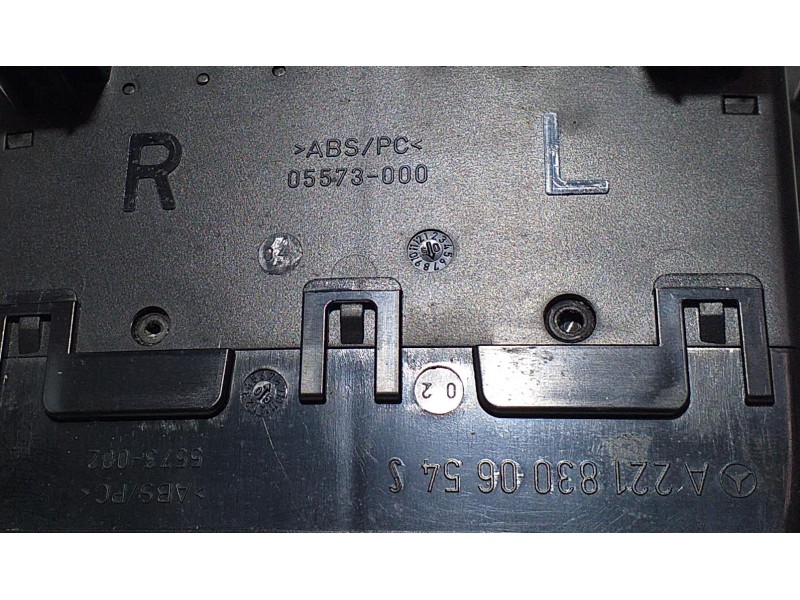 Recambio de rejilla aireadora para mercedes-benz clase s (w221) berlina 350 (221.056) referencia OEM IAM 05573000 68349 