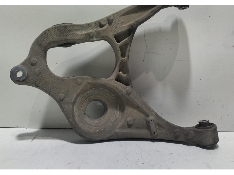 Recambio de brazo suspension inferior trasero derecho para mercedes-benz clase r (w251) 320 cdi l (251.122) referencia OEM IAM 0