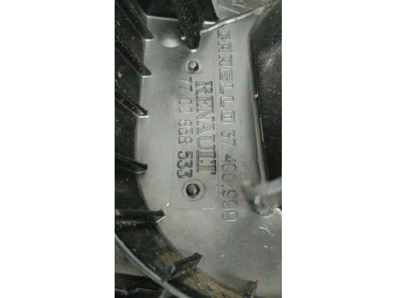 Recambio de piloto trasero derecho interior para renault megane i classic (la0) 1.9 dti rt referencia OEM IAM 7700838533 45274 