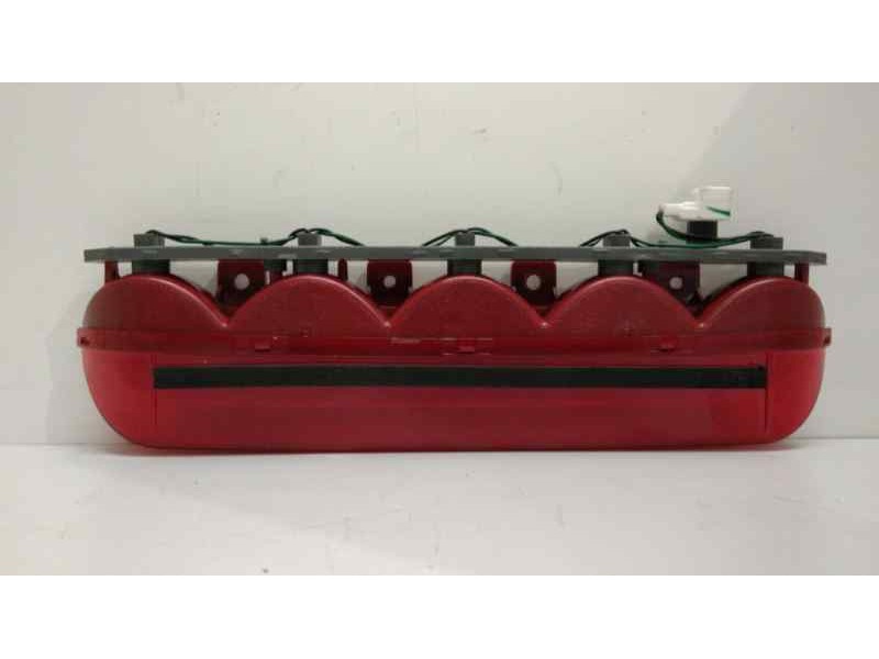 Recambio de luz central de freno para kia sportage emotion 4x2 referencia OEM IAM 927003W120 45284 