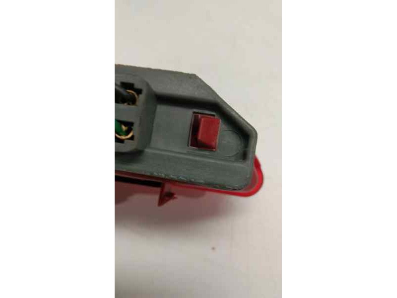 Recambio de luz central de freno para kia sportage emotion 4x2 referencia OEM IAM 927003W120 45284 