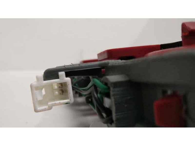 Recambio de luz central de freno para kia sportage emotion 4x2 referencia OEM IAM 927003W120 45284 