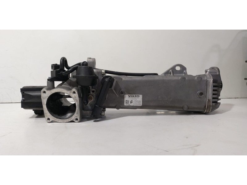 Recambio de valvula egr para volvo xc60 2.4 diesel cat referencia OEM IAM 30774531 77801 