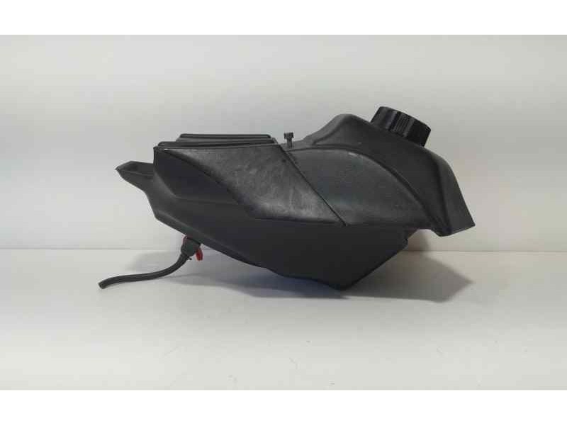 Recambio de deposito combustible para malaguti . twuelve 2010 referencia OEM IAM  86839 