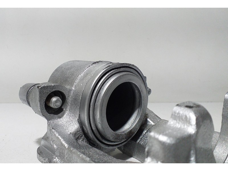 Recambio de pinza freno delantera derecha para volkswagen golf vi (5k1) advance referencia OEM IAM 1K0615124D 68367 