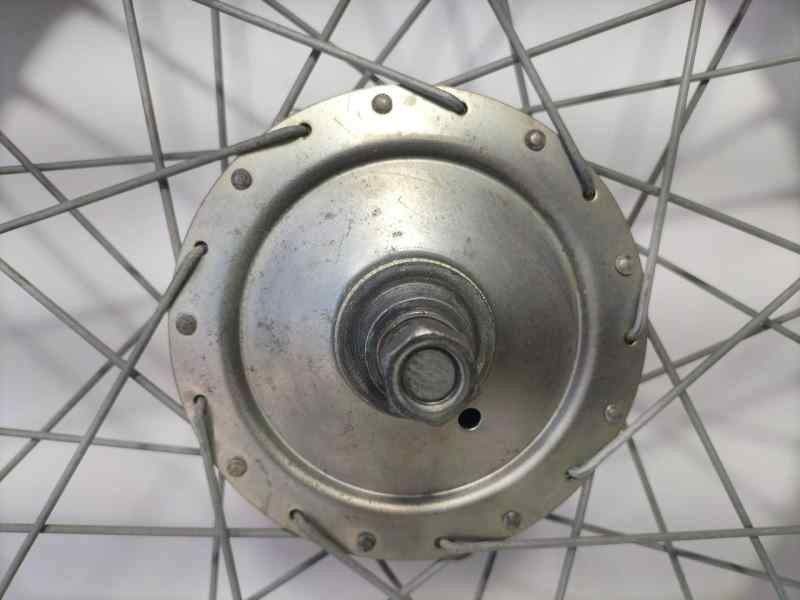 Recambio de llanta para malaguti . twuelve 2010 referencia OEM IAM  86840 