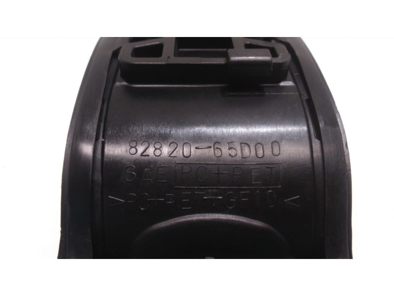 Recambio de maneta exterior delantera izquierda para suzuki grand vitara 5 puertas sq (ft) 2.0 td referencia OEM IAM 8282065D00 