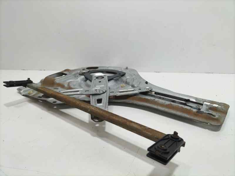 Recambio de elevalunas trasero derecho para hyundai tucson (jm) 2.0 crdi comfort (4wd) referencia OEM IAM 834802E010 84246 R