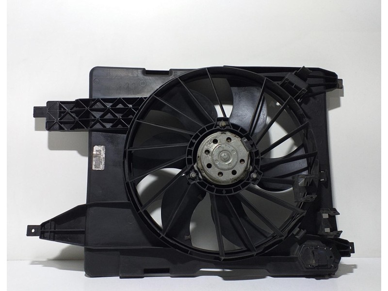 Recambio de electroventilador para renault megane ii berlina 3p 1.5 dci diesel cat referencia OEM IAM 8200680824A 68393 